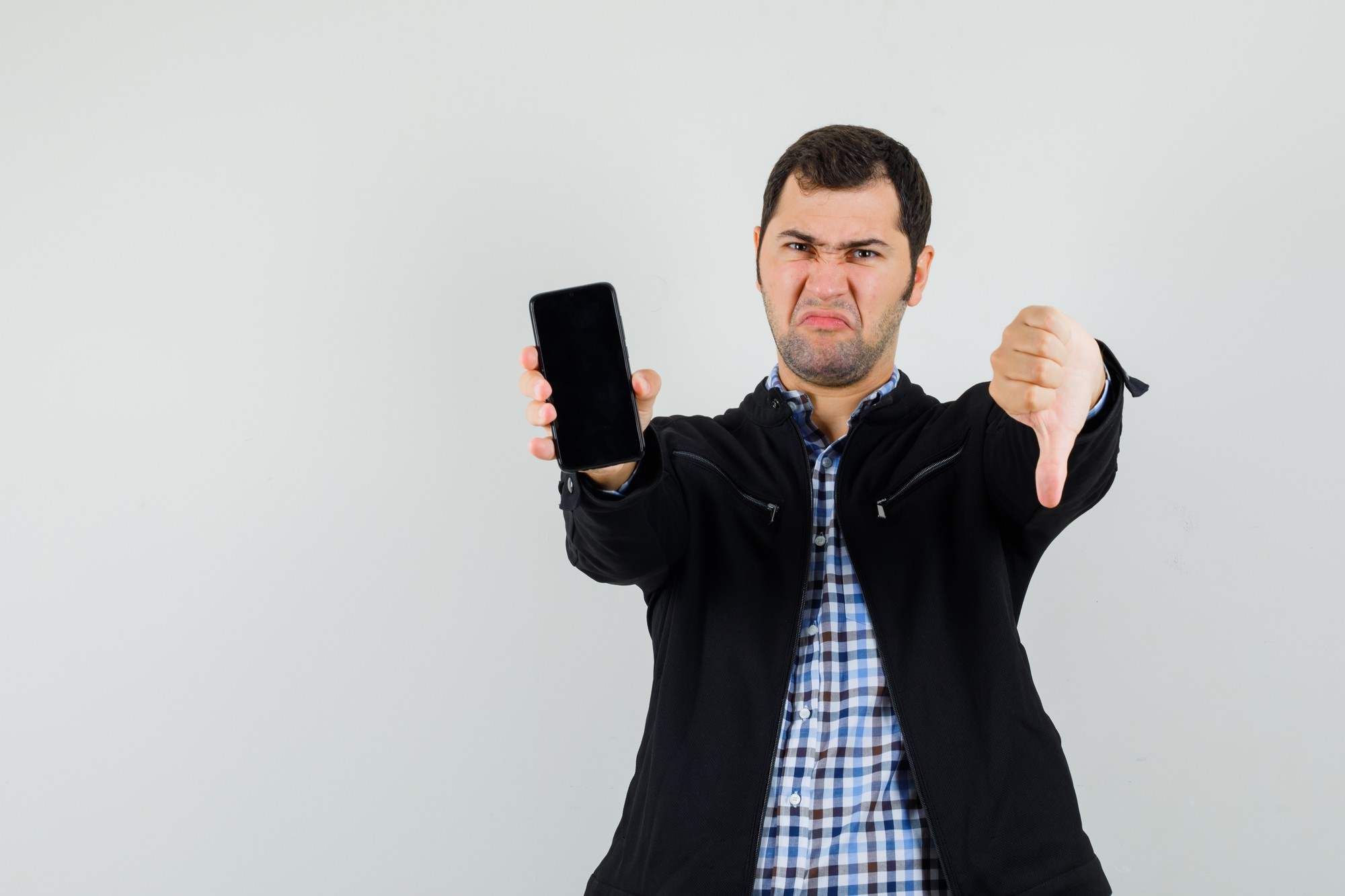 Is It Legal for an Employer to Take Your Phone? Privacy and Property Rights